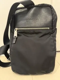 Calvin Klein 黒 ショルダーバッグ