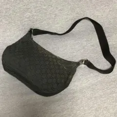 GUCCI GGキャンバス ハーフムーン ショルダーバッグ 黒 斜め掛け グッチ