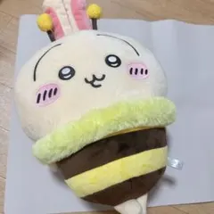 うさぎ　ぬいぐるみ　蜂のサムネイル