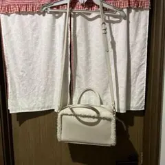 tal. by yumi. ホワイトショルダーバッグ