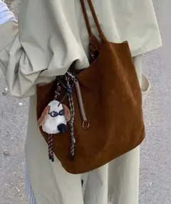 明日までお値下げ‼️HEILIS スエードバケットトートバッグ　ブラウン