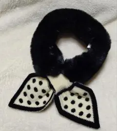 【美品】ファーニットリボンマフラー（ドット柄）黒/白