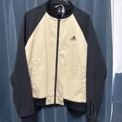 アディダス　ナイロンジャケット