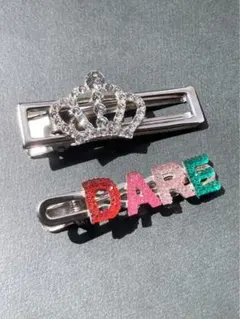ヘアクリップ　王冠&DARE ラインストーン アルファベット　英語　キラキラ