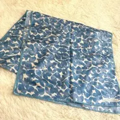 23区 シルク100% ロングスカーフ 総柄 花柄　水色　日本製のサムネイル