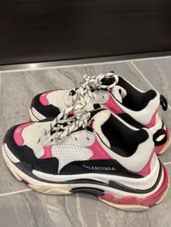 Item thumbnail for item 92745c6f-6c24-4042-95c9-54c752d755c0