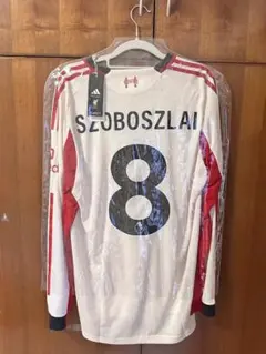 25/26 リバプール アウェイ 長袖シャツ、背番号 8