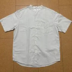 未使用　ユニクロ XL ベージュ キナリ　半袖 スタンドカラー　リネンのサムネイル