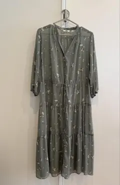 UNIQLO フラワープリント シフォン ロングワンピース インナー付 グリーン