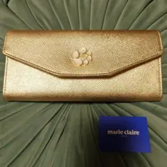 開運日割引中　マリ・クレール　ミスティリングブローチ付　スリムウォレット　金色