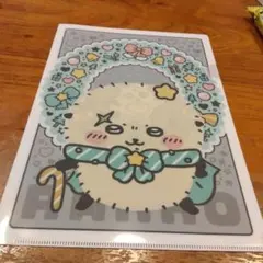 セブンイレブン　ちいかわ　クリアファイル　らっこ