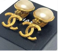 CHANEL ヴィンテージ ココマーク フェイクパール 96A イヤリング箱付き 