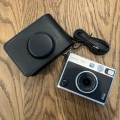 値下げ中　FUJIFILM instax mini Evo 本体 専用ケース付き