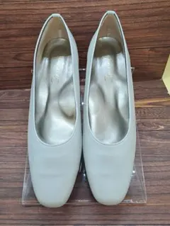 【新品未使用】日本製　パンプス　ローヒール　オフホワイト