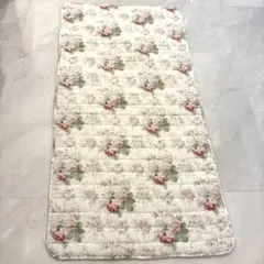 アンティーク風　花柄キルティングラグ　コットン100%