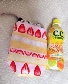 ハンドメイド　保冷ペットボトルホルダー