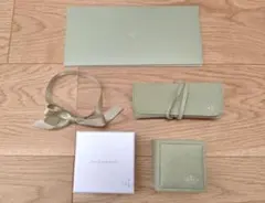 ヴァンクリ　ギフトボックス(ネックレス用)・お手入れキット