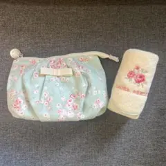 LAURA ASHLEY ポーチ タオルハンカチ セットのサムネイル