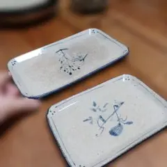 青い花柄の陶器皿 長方形 2枚セット