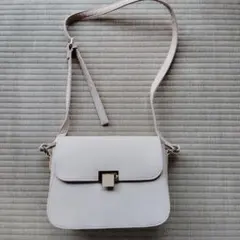 chiiiibag ch!iiibag ワイドベルトボストンバッグ ホワイト - メルカリ