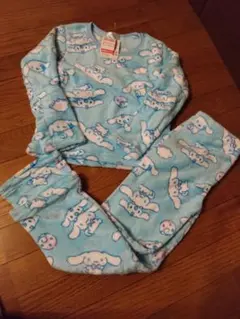 新品 シナモロール パジャマ 130 サンリオ しまむら　シナモン