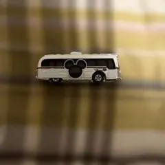 ミッキーマウス バス型ミニカー