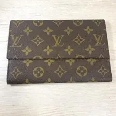 LOUIS VUITTON ルイヴィトン　モノグラム　パスポートケース　長財布
