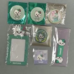 NiziU NIZOO マユカ　Lucat 缶バッチ　フォトカードホルダー