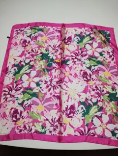 花柄スカーフ 100%ポリエステル ピンク系