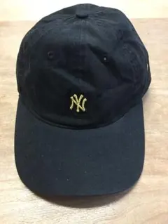 ★希少ゴールド刺繍★New Era ヤンキースキャップ　ミニゴールドロゴ