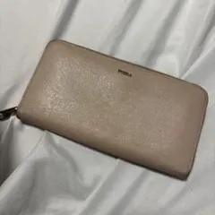FURLA ベージュ 長財布
