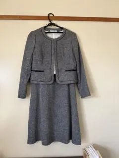 グレー ジャケットとスカートのセット11号