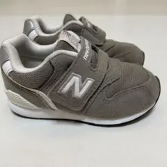 【美品】ニューバランス996 13.5センチ　グレー