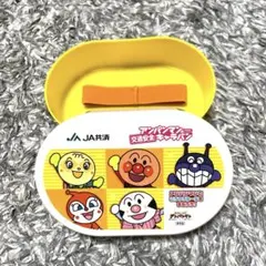 【大人気】アンパンマン弁当箱300ml 子供用 軽量 コンパクト 幼稚園 保育園