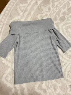 オフショルダー ニット
