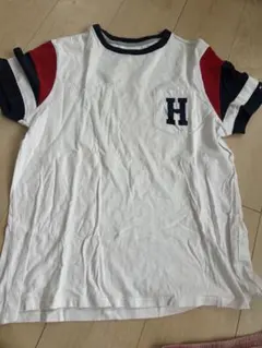 TOMMY HILFIGER グラフィックTシ Hロゴ ポケット付き