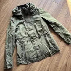 お値下げ‼️ZARA カーキ　フード付き マウンテンパーカー