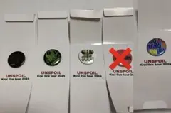 Kroi UNSPOIL 【シークレット】ピンバッジ サイン入り Kroi UNSPOIL 【シークレット】ピンバッジ サイン入り