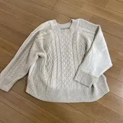 ケーブルニット ニット