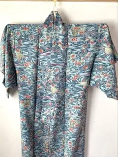 着物　袷　小紋　総柄 伝統的な和柄 手縫い仕立て 昭和レトロ