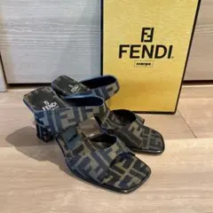 2025年最新】フェンディ ズッカ サンダルの人気アイテム - メルカリ