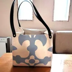 ラシット レザー