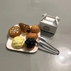 ミニチュア　食べ物　フィギュア　パン　ケーキ　リーメント　プチサンプル