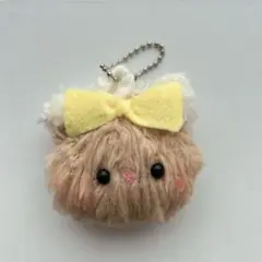 ハンドメイド　リボンをつけた猫のぬいぐるみキーホルダー