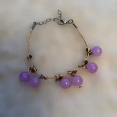 パープルのビーズ付きブレスレット