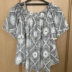 INGNI オフショルダーブラウス