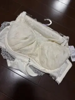 【新品タグ付】トリンプ 製造 ブラ＆ショーツ セット D75 L パッド レース