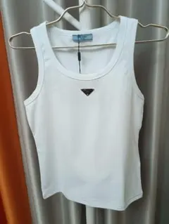 犬服 緑と白のストライプ フリル付き