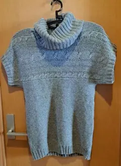 ユニクロ　タートルネックベスト　M　グレー