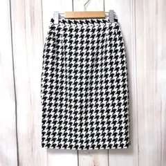 【モガ】美品　タイトスカート　ひざ丈　日本製　千鳥格子柄　Sサイズ　キレイめ